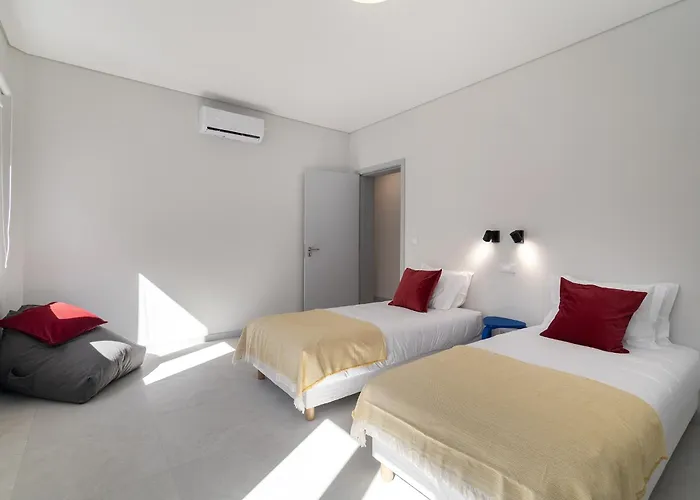 Whome Prime Portal To Your Gateway To Urban Wonders * بورتو