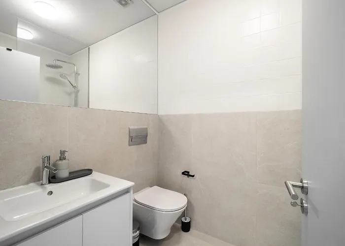 Whome Prime Portal To Your Gateway To Urban Wonders פורטו