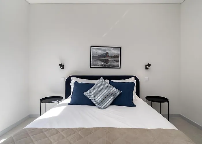 Whome Prime Portal To Your Gateway To Urban Wonders Appartement Porto