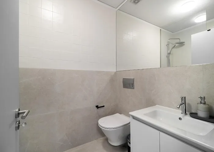 Whome Prime Portal To Your Gateway To Urban Wonders פורטו